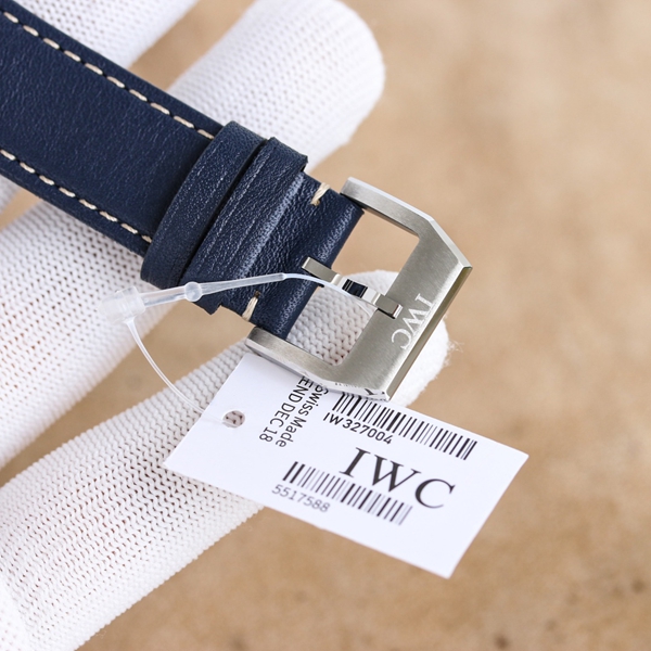 アイ・ダブリュー・シー素材ディテール